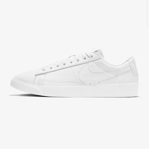 Nike Blazer Low LE size 7